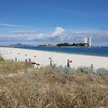 Piso Cerca De Playa Samil Apartmán